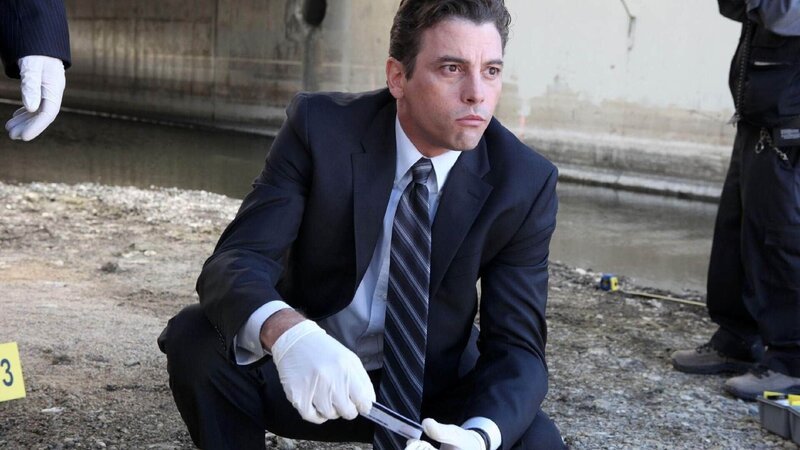 Detective Rex Winters (Skeet Ulrich) – Bild: TVNOW