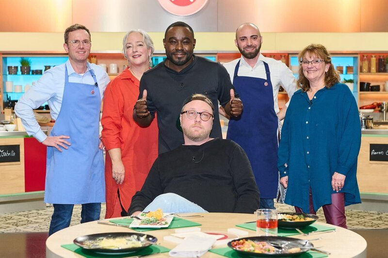 Gruppenfoto von links: Dietmar Sahli, Isabella Farnleitner, Moderator Nelson Müller und Juror Max Strohe, Aaron Bettner, Susanne Wagner-Zomotor. – Bild: ZDF und Gunnar Nicolaus