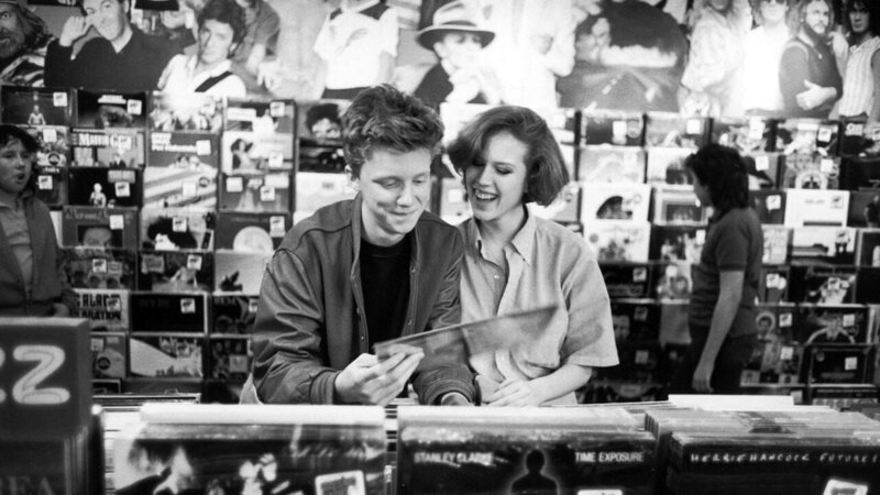 Die 80er Jahre haben uns und die Welt geprägt, wie kaum ein anderes Jahrzehnt. Die dokumentarische Zeitreise erinnert an bedeutende Ereignisse und Persönlichkeiten, wie zum Beispiel Harry Belafonte. – Bild: NGC Europe Limited