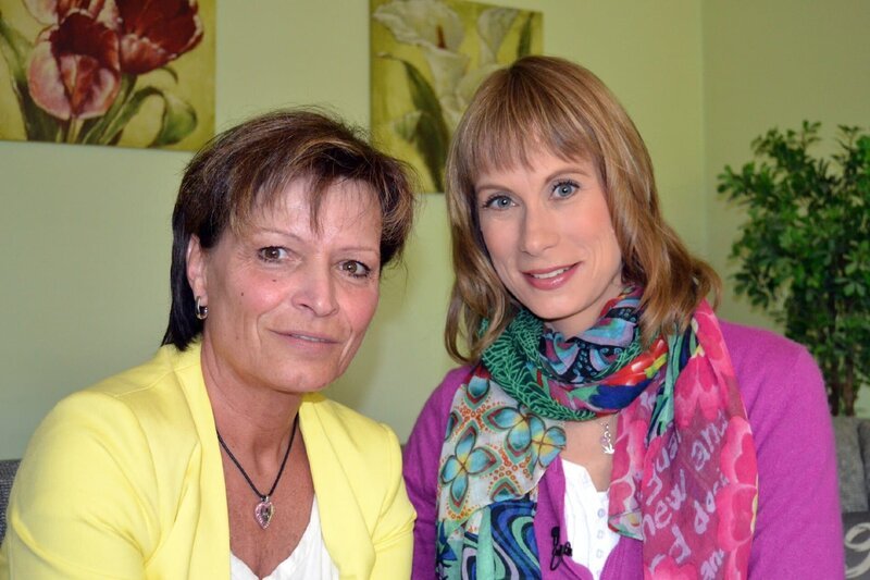 Ramona mit Sandra Eckardt. – Bild: RTL