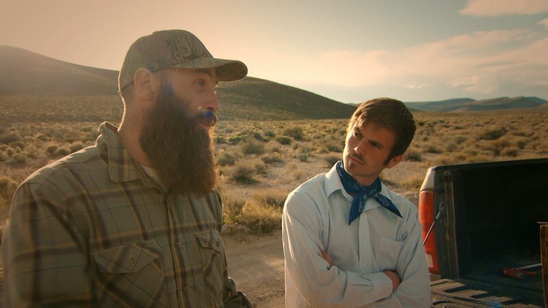 L-R: Matt Raney and Jonathan Kondor at the Kondors Homestead in Lovelock, Nevada. – Bild: Discovery
