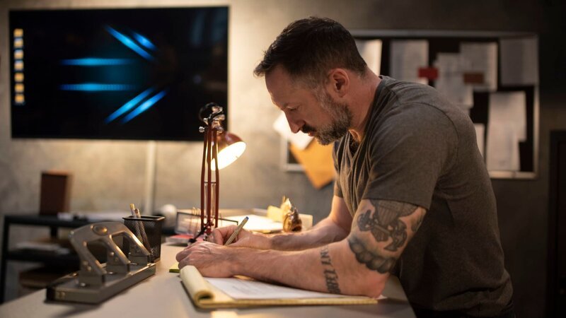 Myke Cole in der Kommandozentrale. – Bild: Discovery Communications, LLC