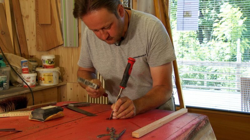 Michael Winkler – Bootsrestauration. – Bild: ORF/Verlagshaus Hans Jöchler Michael Winkler – Bootsrestauration. – Bild: ORF/Verlagshaus Hans Jöchler