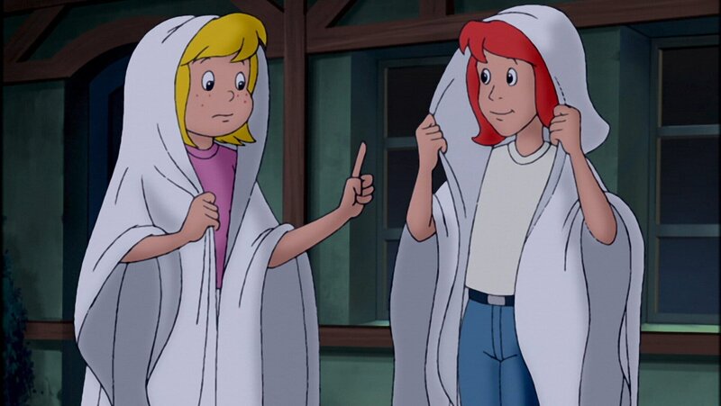 Den Gespensterreiter mit seinen eigenen Waffen schlagen – das ist Bibis (l.) und Tinas (r.) Plan. – Bild: Honorarfrei – nur für diese Sendung bei Nennung ZDF und Kiddinx Studios GmbH.