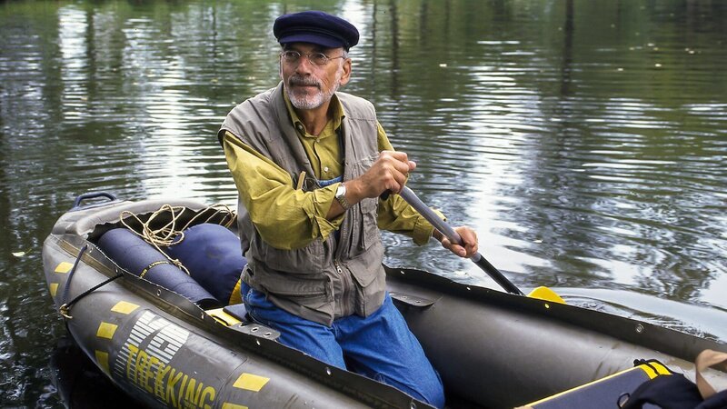 Vom Ursprung bis zur Mündung ins Meer: Peter (Peter Lustig) folgt dem Fluss in seinem Lauf und begibt sich auf eine echte Abenteuerreise. – Bild: ZDF und studio tv