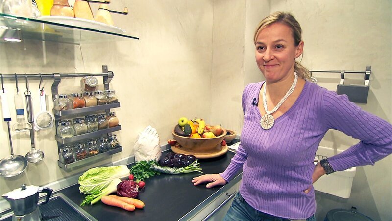Elisabeth (43) lebt in Brixen im italienischen Südtirol. Sie hat alles, was man zum glücklich sein braucht: eine glückliche Ehe, eine erfolgreiche Eventagentur, ein gemütliches Haus und zwei wunderbare Söhne. – Bild: RTL II