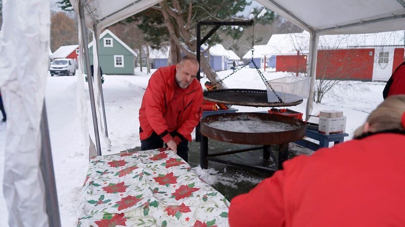 Endlich wieder Weihnachtsmarkt auf dem Campingplatz Markgrafenheide! – Bild: NDR