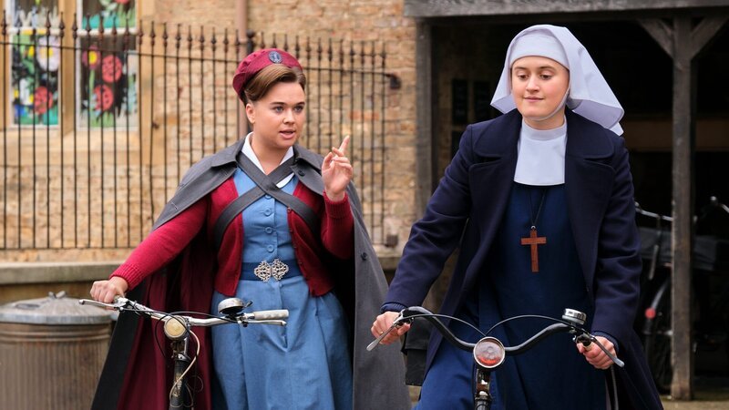 Nancy Corrigan (Megan Cusack, l.) und Sister Frances (Ella Bruccoleri, r.) – Bild: AXN White