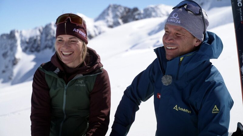 Marlies und Benni Raich auf dem Weg zur Wildspitze. – Bild: ORF/ORF III/Toni Silberberger Marlies und Benni Raich auf dem Weg zur Wildspitze. – Bild: ORF/ORF III/Toni Silberberger