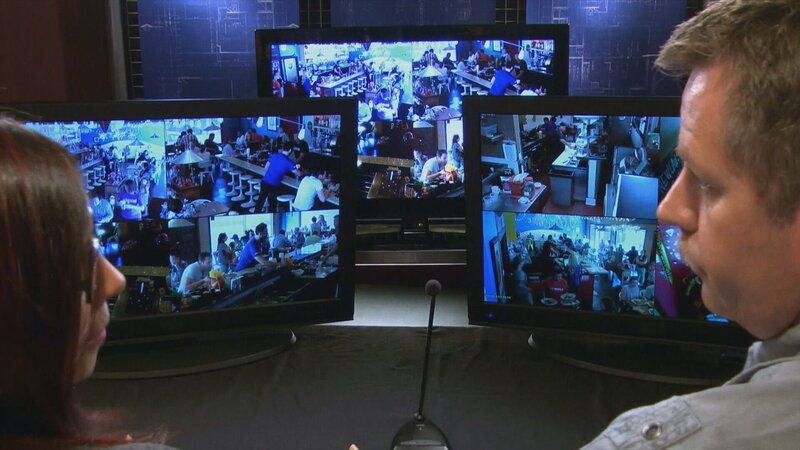 l-r: Isabel, Todd – Bild: TLC