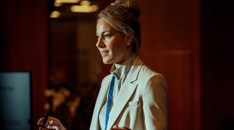 Tina Morley( Jeany Spark ) – Bild: WDR/​Sofie Gheysens