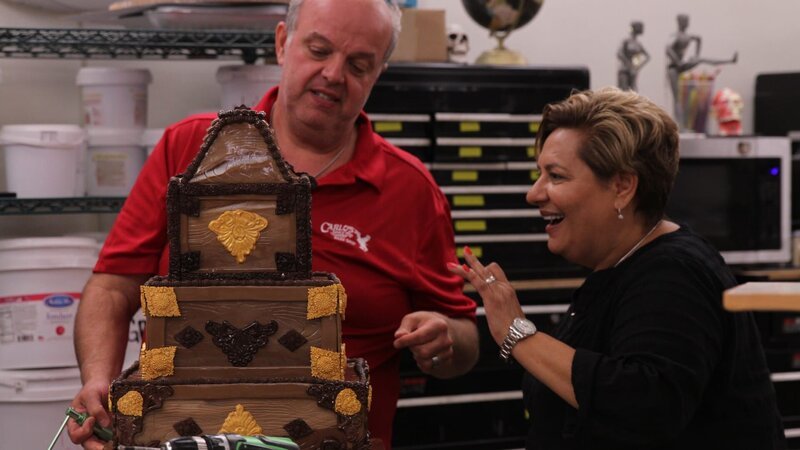 Madeline critiques the cake to husband Mauro. – Bild: Discovery Communications