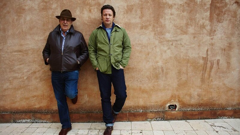 Gennaro Contaldo (l.), Jamie Oliver – Bild: MG RTL D /​ © Jamie Oliver Productions 2018