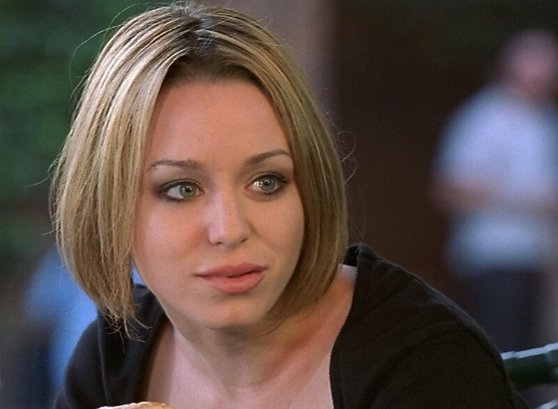 Die Sängerin Veruca (Paige Moss) hat Oz den Kopf verdreht … – Bild: (2000) Twentieth Century Fox Film Corporation. Lizenzbild frei