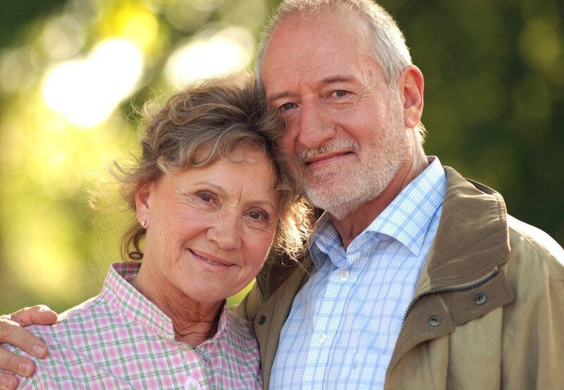 ARD STURM DER LIEBE – DIE SCHÖNSTEN MOMENTE, DIE SONNBICHLERS. Im Mittelpunkt dieses neuen Specials steht das Ehepaar Sonnbichler: Chefportier Alfons (Sepp Schauer) und seine Frau Hildegard (Antje Hagen), die Sous-Chefin der Hotelküche, sind seit Folge 1 bei „Sturm der Liebe“ dabei. – Bild: ARD/​Ann Paur