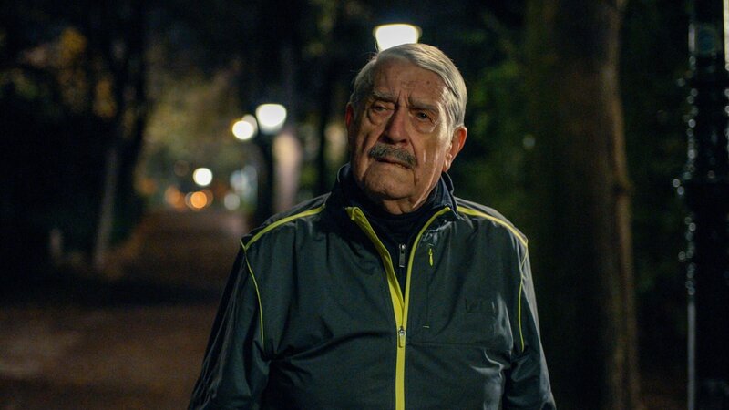 Die Professorin - Tatort Ölfeld – Bild: ORF/​Mona Film