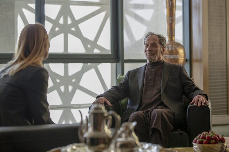 Carrie Mathison (Claire Danes, l.); Abdul Qadir G’ulom (Mohammad Bakri, r.) – Bild: Showtime Networks, Inc., a CBS Company