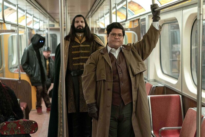 Nandor (Kayvan Novak, Mitte); Guillermo (Harvey Guillén, r.) – Bild: FX Networks