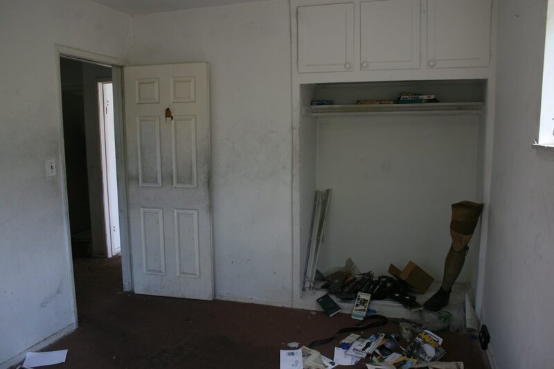 Reinstes Chaos: Auf Christina und Tarek El Moussa wartet einiges an Arbeit … – Bild: 2014, HGTV/​Scripps Networks, LLC. All Rights Reserved Lizenzbild frei