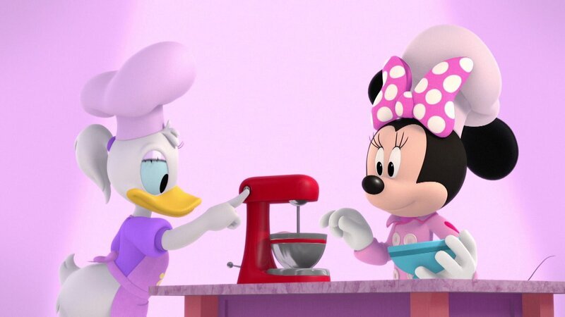 L-R: Daisy Duck, Minnie Mouse – Bild: Disney