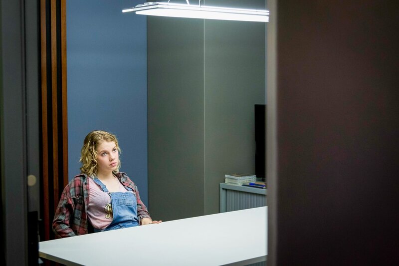 Ella Newton (Fern Harrow). – Bild: ORF/​Disney/​ABC/​Vince Valitutti