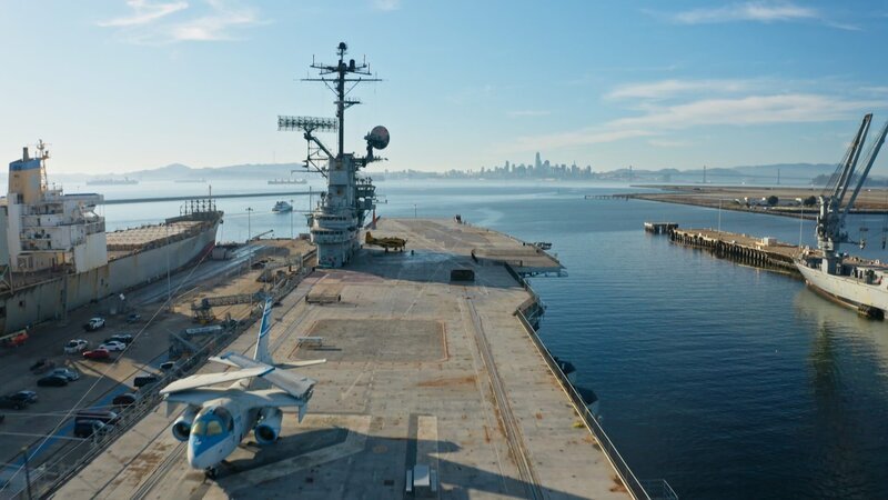 Die legendäre USS Hornet – eine schwimmende Stadt mit Flugdeck: Vom Pazifikkrieg bis zur Rettung der ersten Menschen auf dem Mond, ausgestattet mit Camping-Wagen. Welcome on Board! – Bild: Beyond Entertainment Limited /​ WeltN24 GmbH /​ Axel Springer Deutschland GmbH