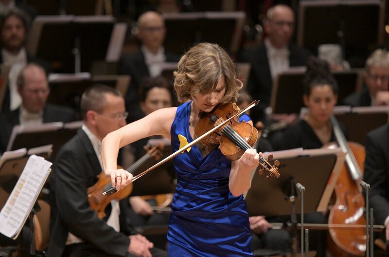 Lisa Batiashvili und Deutsches Sinfonie Orchester Berlin – Bild: RBB /​ Peter Adamik