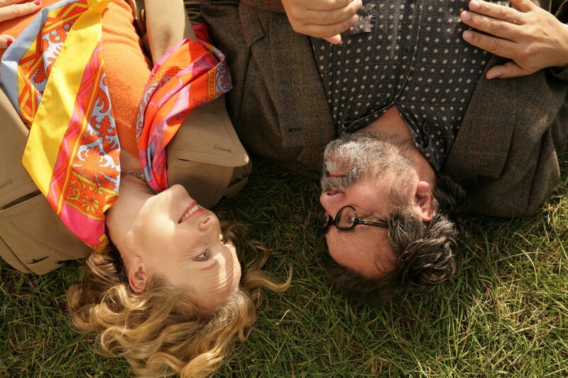 Ines (Juliane Köhler) und ihr Ex-Mann Olaf (Matthias Brenner) kommen sich wieder näher. Bella Amore. – Bild: Romance TV (DE) /​ Volker Roloff