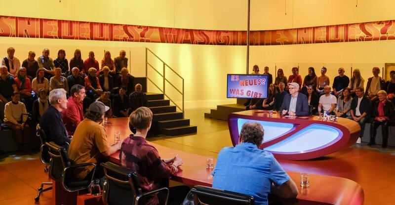 Viktor Gernot, Florian Scheuba, David Scheid, Sonja Pikart, Herbert Steinböck, Oliver Baier. – Bild: ORF/​Günther Pichlkostner