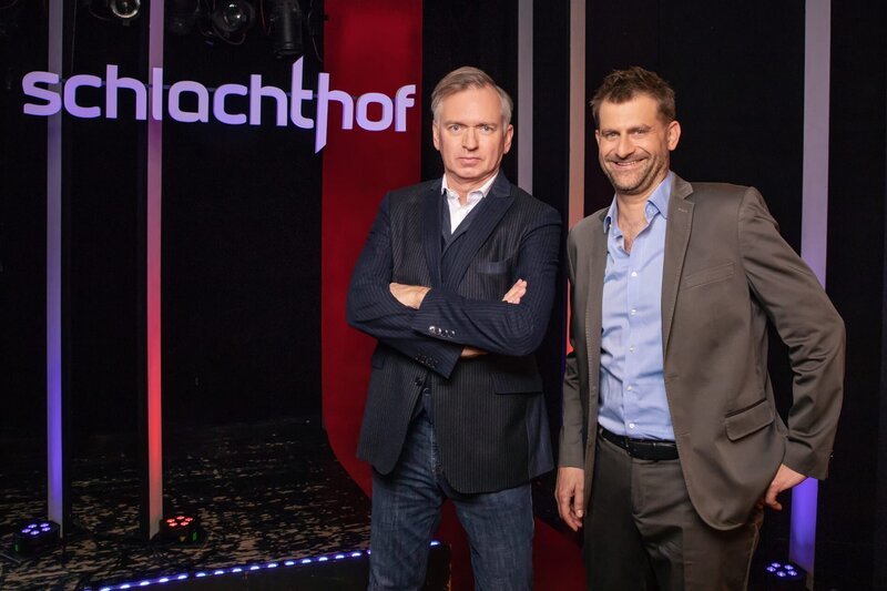 Von links: Christian Springer und Michael Altinger. – Bild: BR/​Markus Konvalin