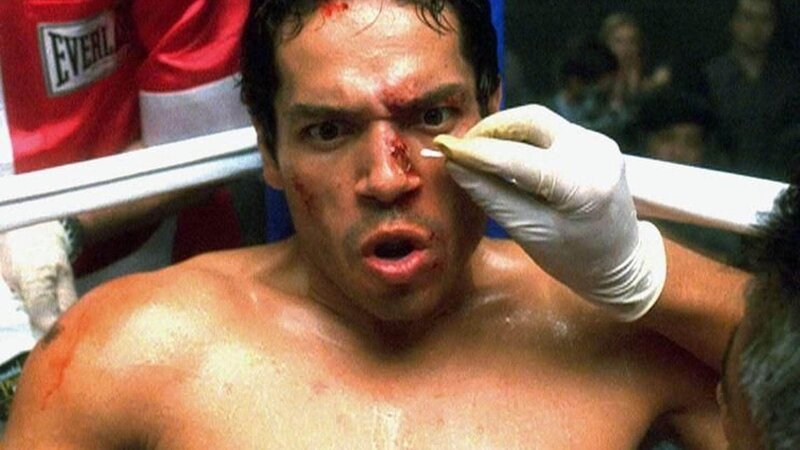 Boxer Javier Molina geht in die letzte Runde. Sein letzter Schlag tötet seinen Boxgegner. – Bild: TVNOW /​ CBS