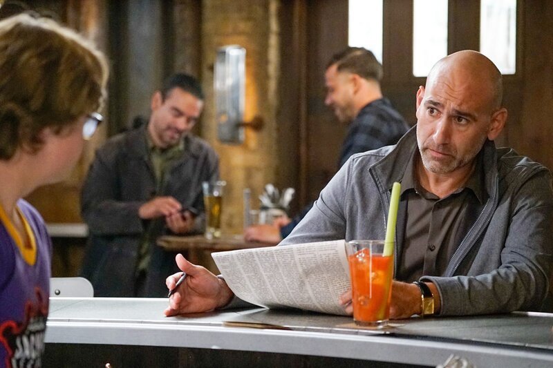 Frank (Jason Manuel Olazabal) – Bild: ORF/​Disney/​ABC/​Kelsey McNeal