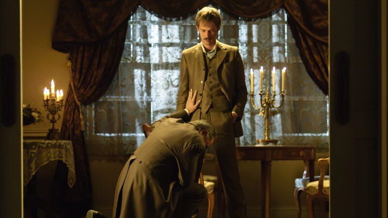 Javier Alarcón (Eloy Azorín) – Bild: AXN White