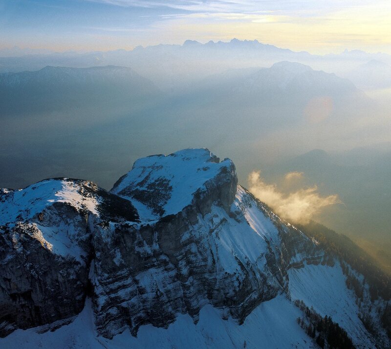 „Franz Klammer: Über Österreich (3)“. Ski-Idol Franz Klammer hat zu vielen österreichischen Orten etwas zu erzählen. – Bild: Johansen Krause /​ ORF /​ Riha Film