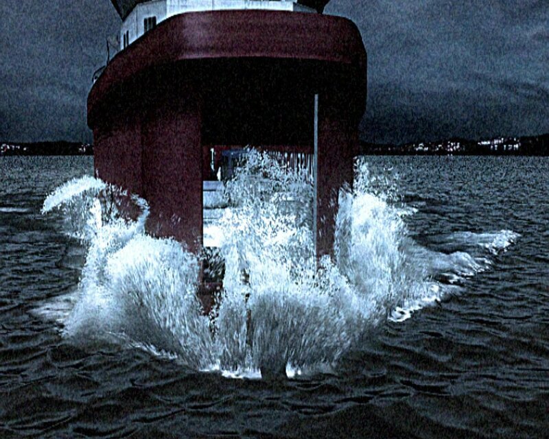 CGI of water pouring into ferry – Bild: port.hu