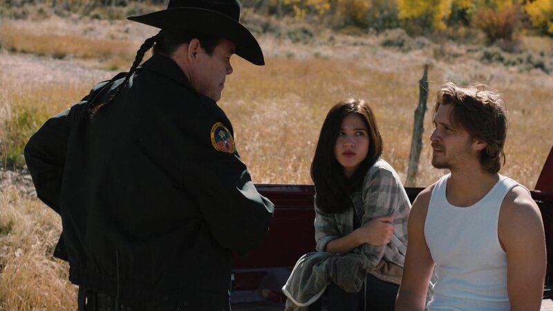 L-R: Ben Waters (Atticus Todd), Monica Dutton (Kelsey Asbille), Kayce Dutton (Luke Grimes) – Bild: AXN Black