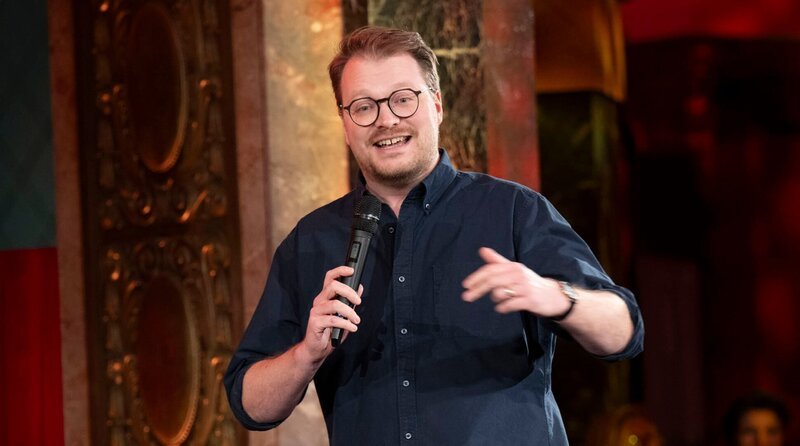 Gast in der Sendung: Maxi Gstettenbauer – Bild: WDR/​Melanie Grande