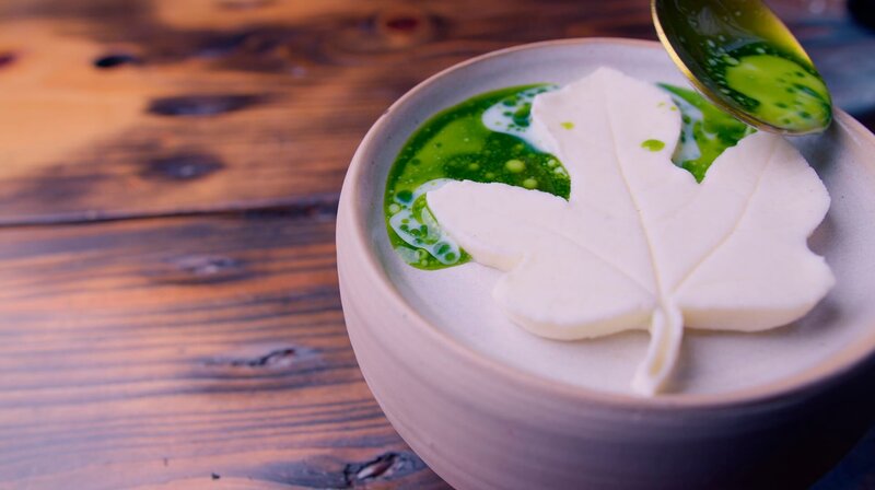 Genuss auf Sterne-Niveau von Robert Rädel. – Bild: SR/​Christoph Heymann