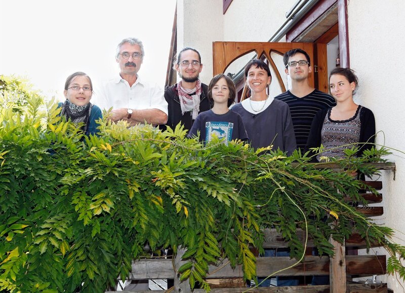 SF bi de Lüt Familiensache Folge 1 Familie Bardill – Bild: SRF