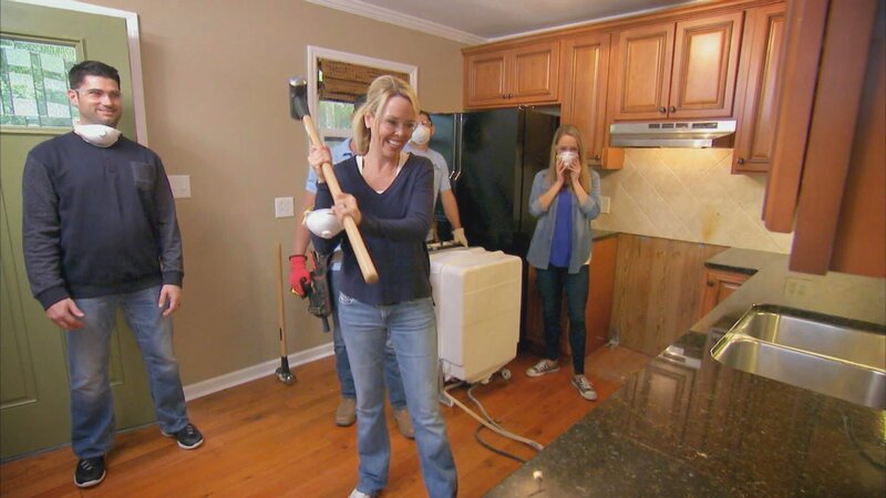 Christy und Shane zogen für ihre Karriere jahrelang durchs Land. Dann verliebten sie sich in die Leute, die Kultur und die Country Musik in Nashville, Tennessee, und wollen endlich Wurzeln schlagen und ein Eigenheim kaufen. Doch sie haben unterschiedliche Vorstellungen von ihrem Traumhaus: Christy liebt den traditionellen Craftsman-Stil, Shane eine eher moderne Architektur mit klaren Linien, großen Fenstern und einem offenen Grundriss mit Industrie-Chic. – Bild: HGTV