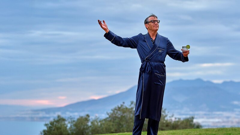 Cary Grant (Jason Isaacs) – Bild: AXN White