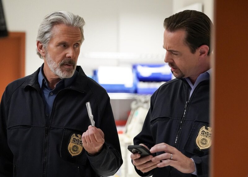 Alden Parker (Gary Cole, l.); Timothy McGee (Sean Murray, r.). – Bild: CBS Broadcasting, Inc.