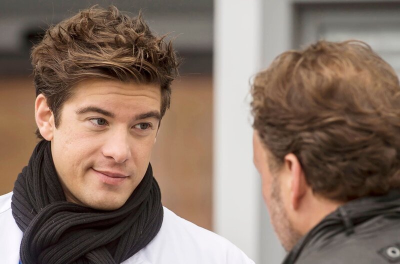 Ben hat einen Zugang zu Herrn Ortlieb gefunden. Endlich können sie vertrauensvoll miteinander reden. – Bild: ARD/​Paul-Ruben Mundthal