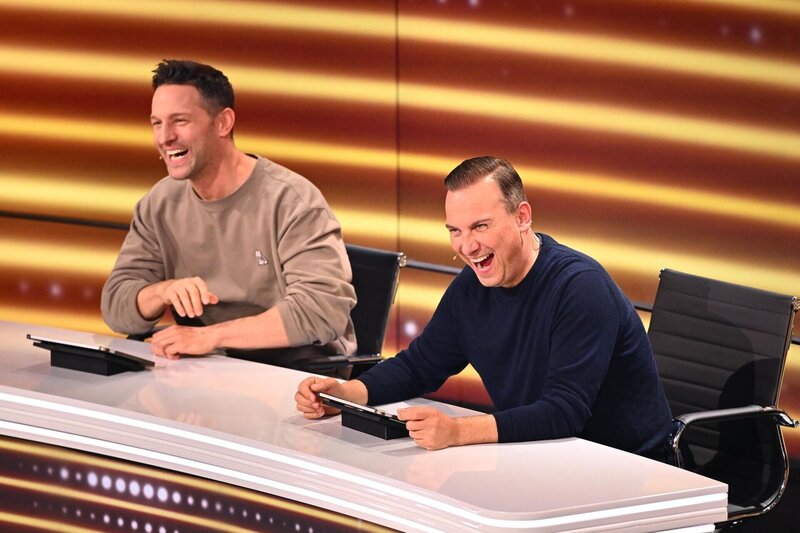 Alexander Kumptner (l.); Tim Raue (r.) – Bild: Seven.One /​ Willi Weber