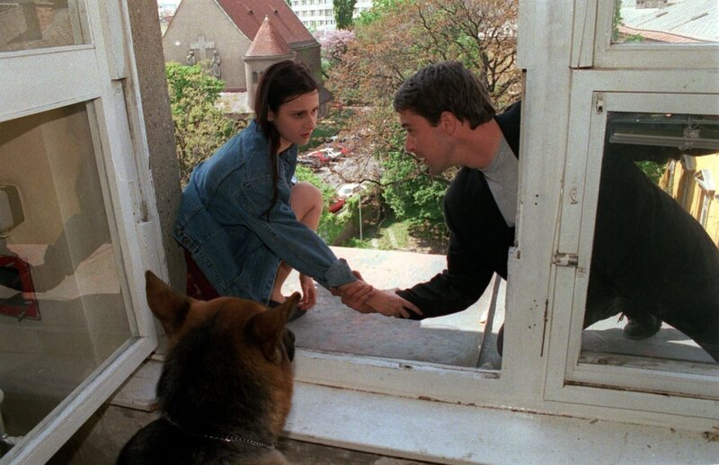 Annett Renneberg (Alina), Gedeon Burkhard (Alexander Brandtner). – Bild: ORF/​Beta Film/​Ali Schafler