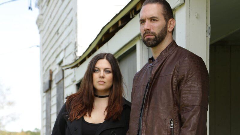 Hosts Katrina Weidman and Nick Groff – Bild: Destination America /​ Discovery Communications
