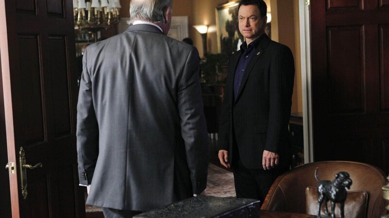 Preston Seville Sr. (Richard Portnow, l.) und Det. Mac Taylor (Gary Sinise) – Bild: MG RTL D /​ CBS