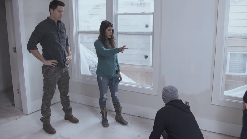 Ken und Anita haben ein Haus in dem aufstrebenden Stadtviertel West End in Atlanta gekauft. Jedoch erfordert die Renovierung des Hauses Kreativität – es gibt nämlich aktuell kein Schlafzimmer. Ob die beiden es schaffen, dass das Haus mit den umliegenden Villen mithalten kann? – Bild: HGTV