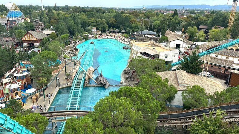 Europapark Deutschland +++ – Bild: RTL /​ Worldwide, all media, in perpetuity /​ Tödliche Freizeitparks