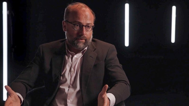Johann Chapoutot Die Verwendung des sendungsbezogenen Materials ist nur mit dem Hinweis und Verlinkung auf RTL+ gestattet. – Bild: RTL /​ THEOREM – LES FILMS D’UN JOUR